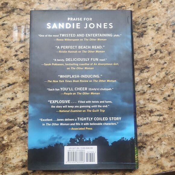 Thriller Book Bundle - Picture 5 of 7